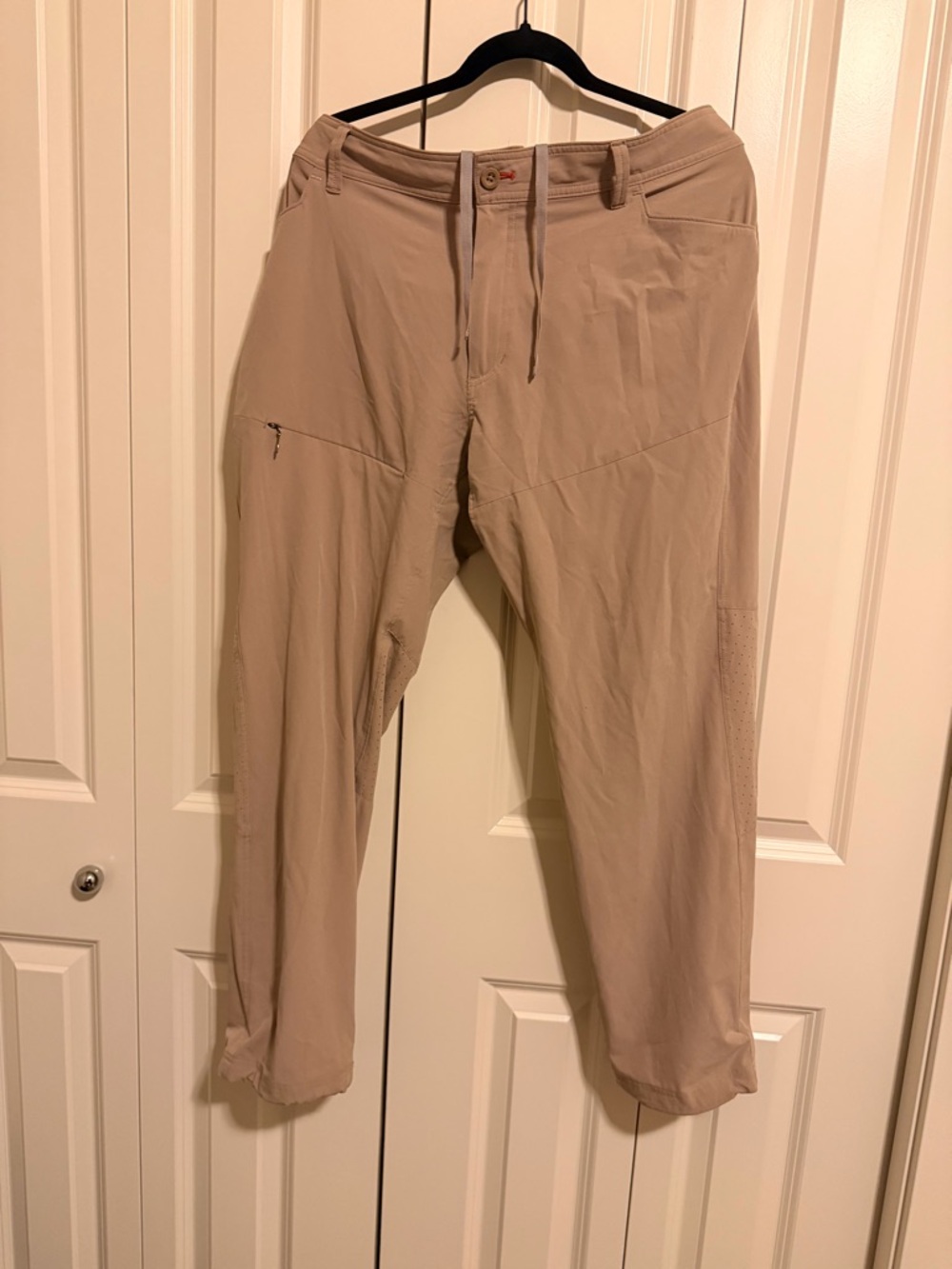 Men's Lightweight Tan Hiking and Travel Pants